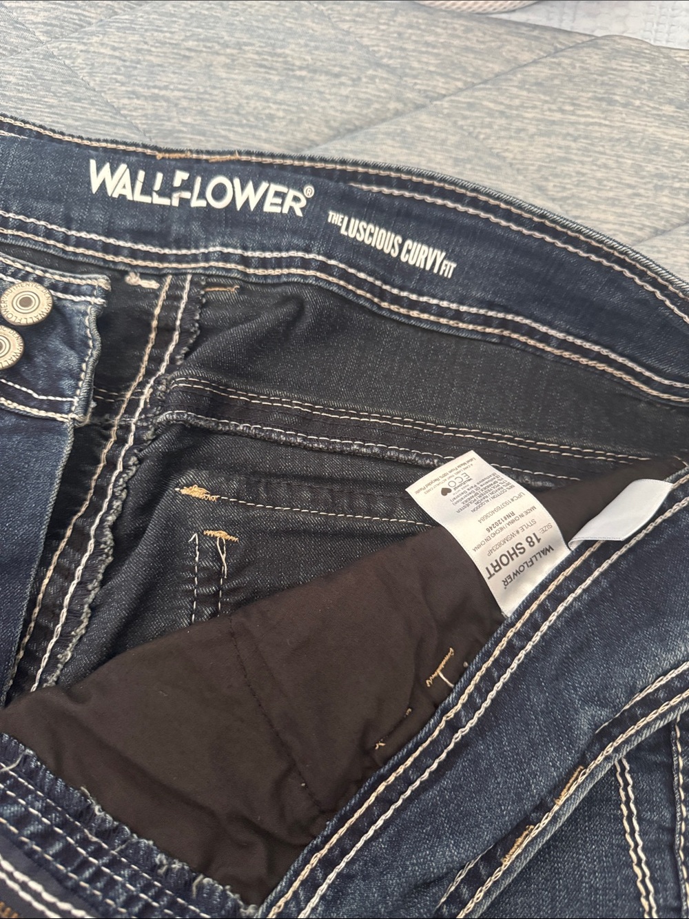 Wallflowers flap pocket jeans 16 Short Inseam